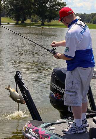 Bob Cauthon almost gets his nice bass tangled in one of Aaron Martens' Power Poles.