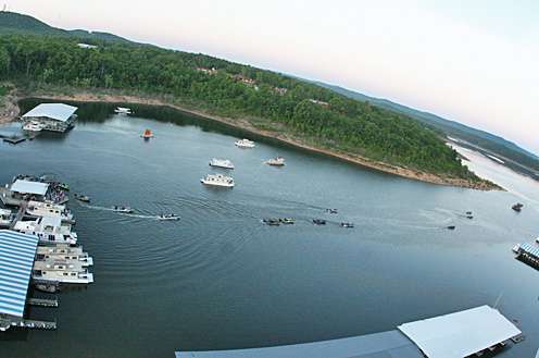 <p>
	Leader Brandon Palaniuk idles away from the dock as Day Four is under way.</p>
