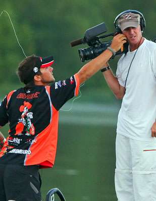 <p>
	Luckily for all involved, the hooks had buried in Millerâs headset.</p>
