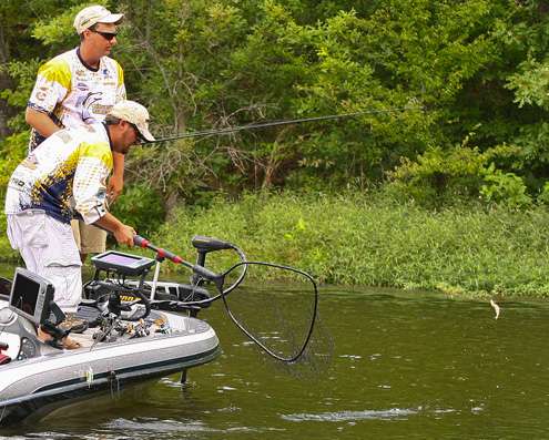 The team was shocked when the fish suddenly frees the hooks.  