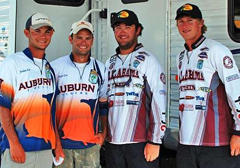 <p>
	Despite being mortal enemies on the football field, the Alabama and Auburn teams shared some shade on a hot Little Rock afternoon.</p>
