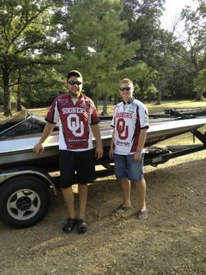 <p>
	<strong>Oklahoma University</strong></p>
<p>
	Tyler Nipper, Paul Muzlakovich</p>
