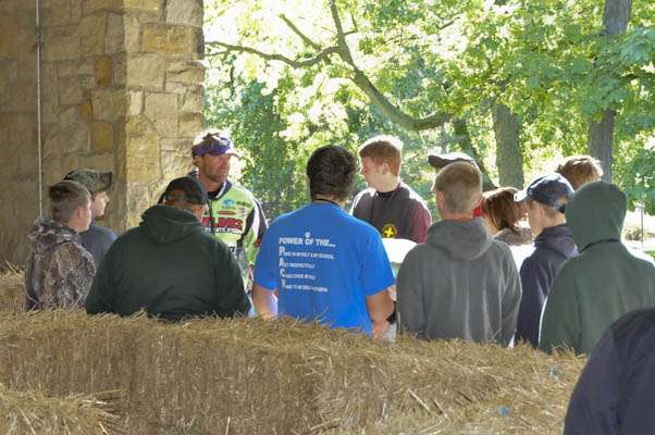 <p>
	Byron Velvick answers questions from the students.</p>
