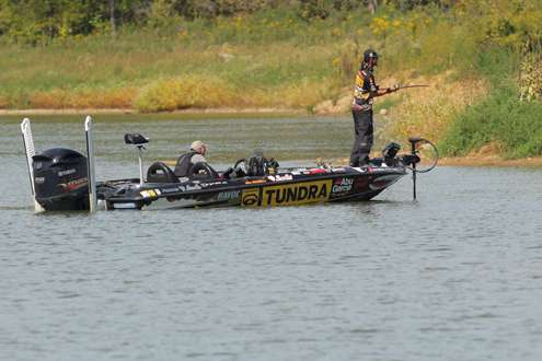 <p>
Iaconelli makes a cast.</p>