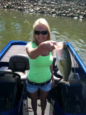 <p>
	Joshua Cook wishes his wife a Happy Motherâs Day. The couple have a son, Jaiden.</p>
