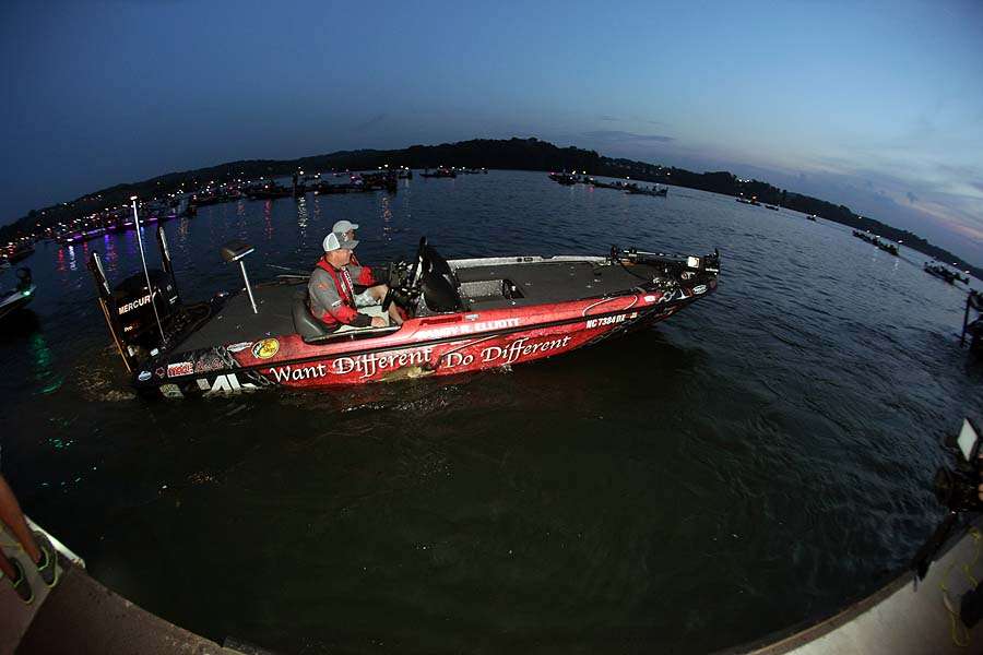 Randy Elliottâs boat is wrapped with a personal message. 