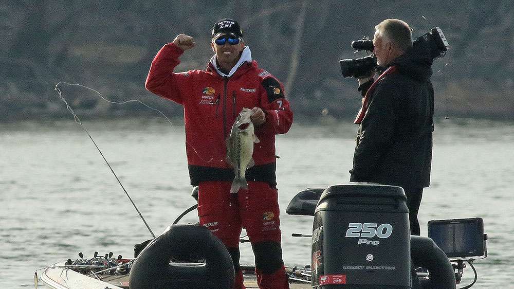 That's the way to start Championship Sunday.