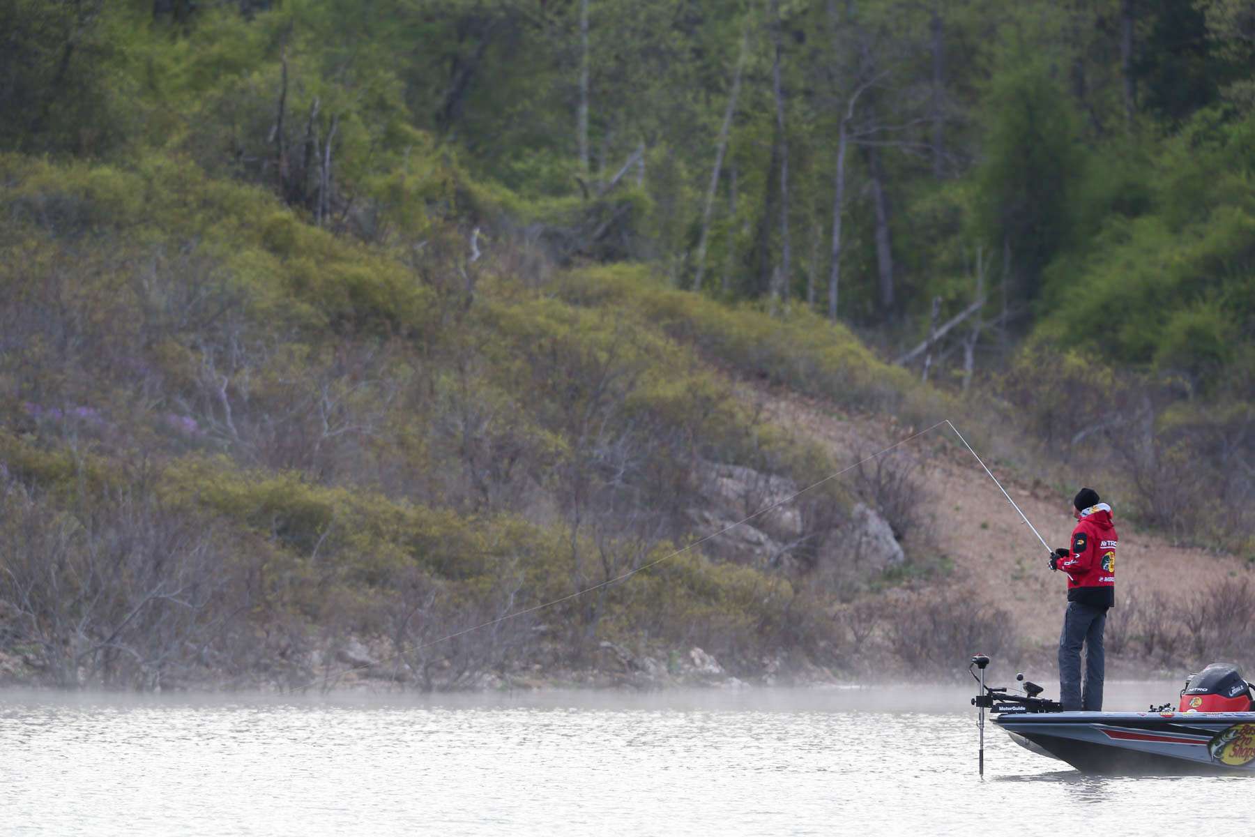 <h4>24. Bull Shoals Lake, Arkansas/Missouri</h4>
 [45,000 acres] One Arkansas biologist described this lake as a âboom or bust fishery,â but itâs currently in a boom because of prolonged high water that has increased nursery habitat for bass fingerlings and the baitfish on which bass feed. Arkansas sampling this year resulted in the highest per-hour catch rate since spring samples began in 1987 â with a sampling run turning up 1,146 bass per hour. The bottom line is the Ozark fishery offers easy catches with the real chance of hooking largemouth topping 5 pounds, along with 3-pound smallies and spots â all in a scenic package that is hard to beat. 
