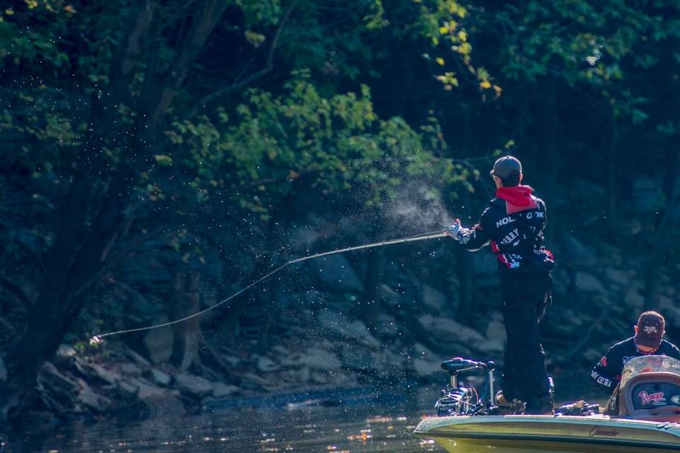 Pockets off the main river were holding baitfish but not in huge numbers.
