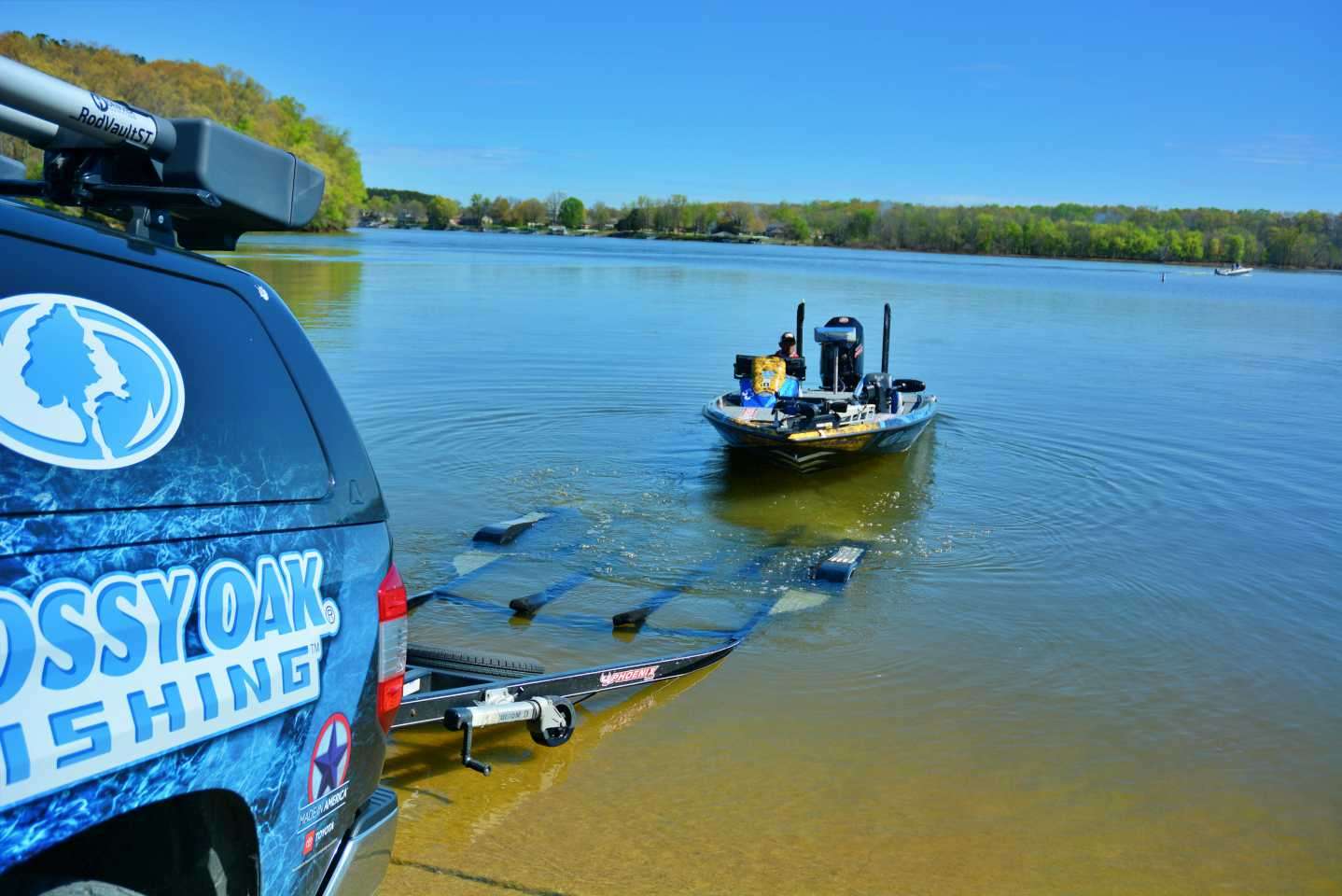 Todayâs weather is ideal for the spawning bite in early April. The forecast calls for calm winds, sunny skies and a daytime high of 69 degrees. The warmest weather of spring is underway, even with nighttime lows in the 40s. 
