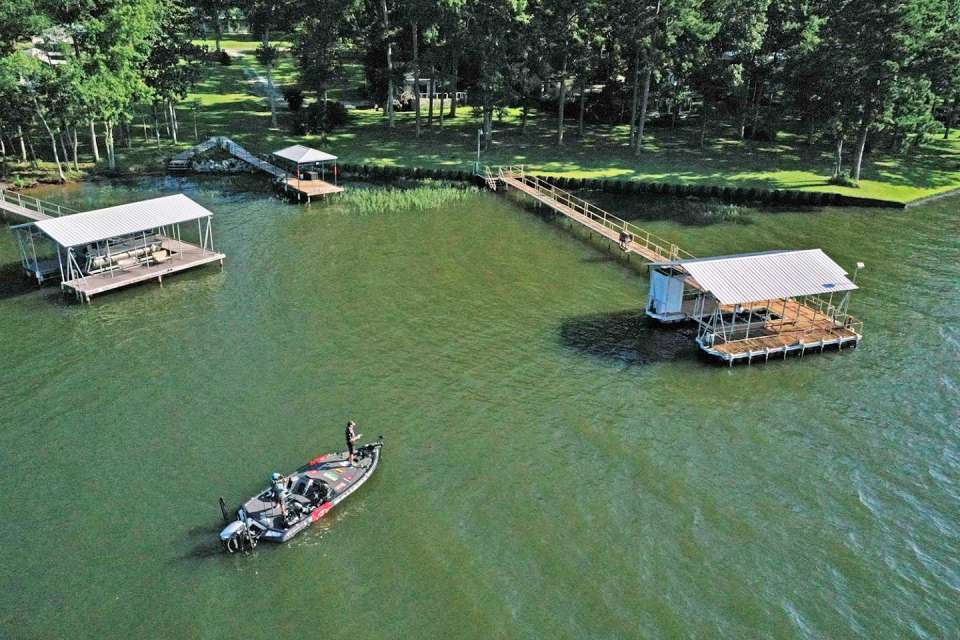 <p><strong>Lake Eufaula</strong><br>Lake Eufaula gave the anglers plenty of options during the mid-June postspawn pattern contest. The bass were caught migrating from the shoreline out to the lakeâs legendary ledges on the Chattahoochee River channel.</p>