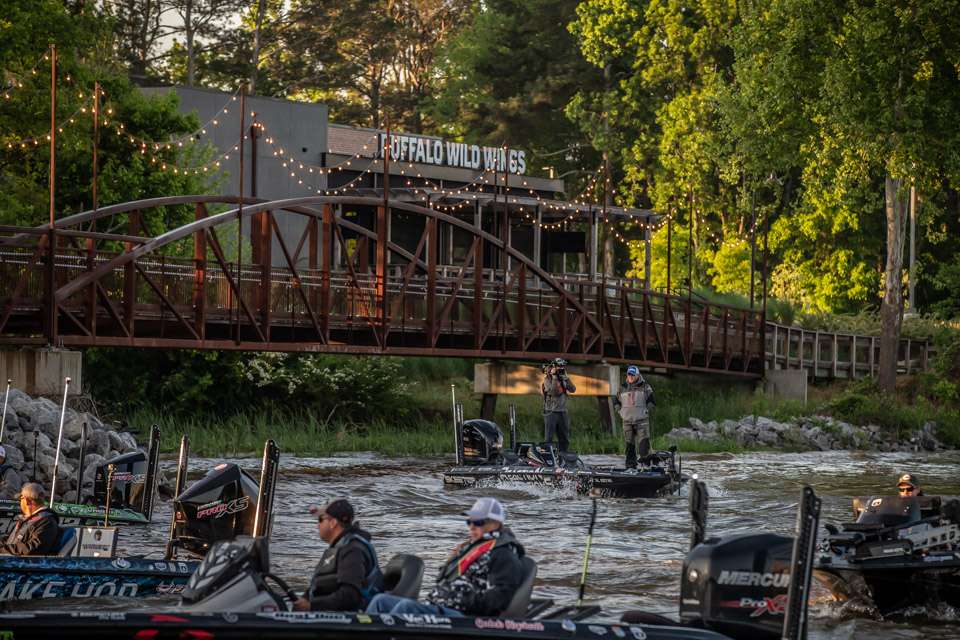 Look at one of the local favorites Matt Herren go to work early on Day 1 of the Whataburger Bassmaster Elite at Neely Henry!